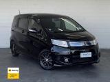 2013 Honda FREED SPIKE HYBRID JUST SELECTION