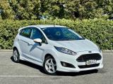 2016 Ford Fiesta SPORTY HATCH FANTASTIC ECONOMY