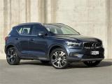 2022 Volvo XC40 T4 AWD Inscription 2