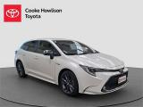 2020 Toyota Corolla Touring Hybrid Top Spec
