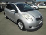 2005 Toyota VITZ