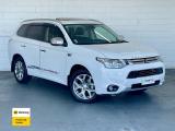 2015 Mitsubishi OUTLANDER PHEV 4WD G NAVIGATION PA