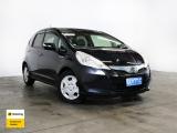 2013 Honda Fit Hybrid 'She's Edition'