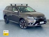 2016 Mitsubishi OUTLANDER PHEV 4WD G NAVIGATION PA