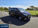 2017 Toyota Esquire GI 7 Seater