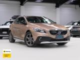 2013 Volvo V40 T5 AWD 'Cross Country'
