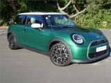 2024 MINI Cooper S 3 Dr Favoured