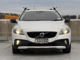 2016 Volvo V40 C/Country T5 Luxury