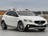 2016 Volvo V40 C/Country T5 Luxury