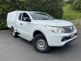 2016 Mitsubishi Triton Club Cab Glx 4x4